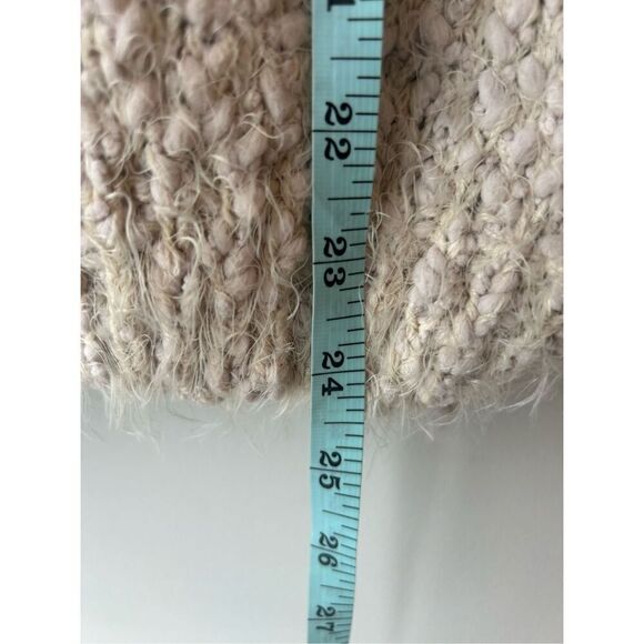 Altar'd State eyelash popcorn sweater size S/M soft - Picture 4 of 5